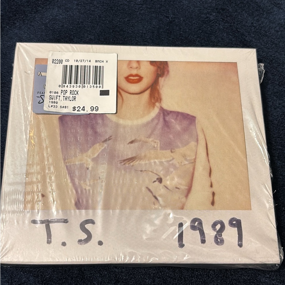 1989 Stolen version cd (with Polaroids 1-13)